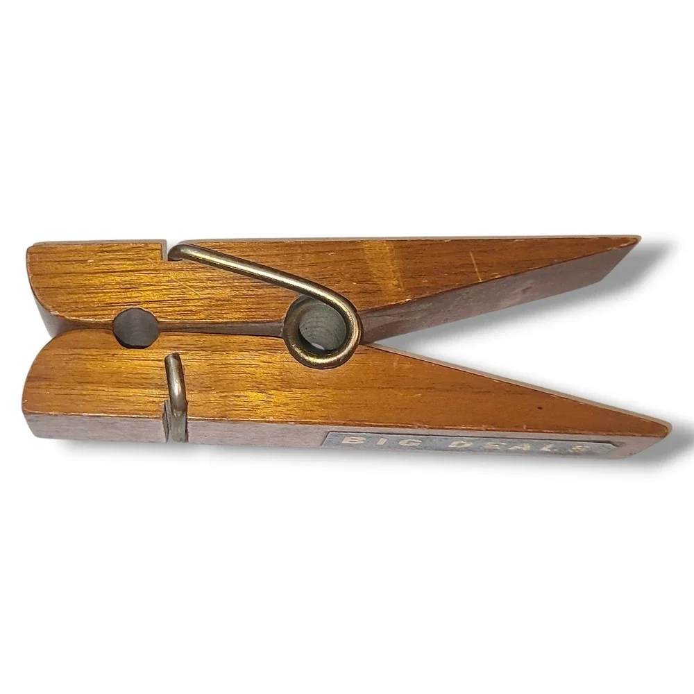 Vintage Large Wood Clothespin Big Deals Desk Memo Mail Holder Clip‎